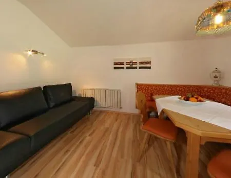 Apartment Haaser *